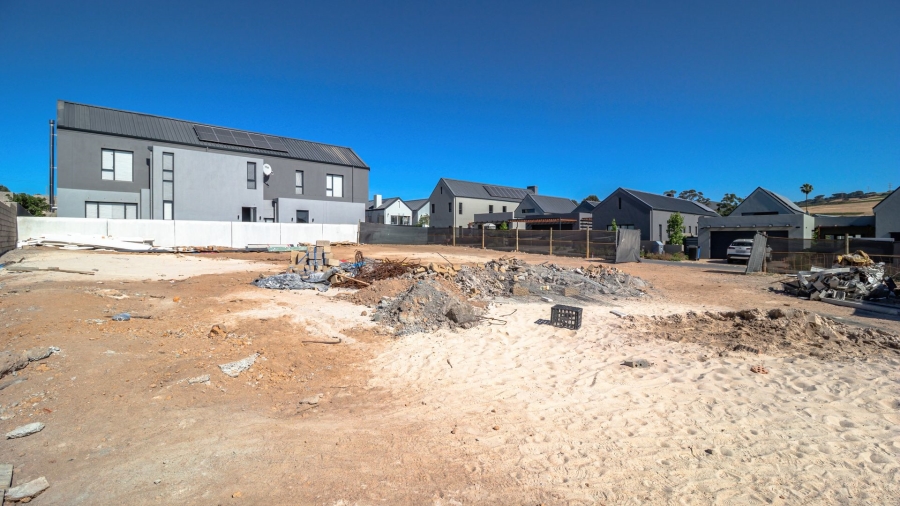 4 Bedroom Property for Sale in Longlands Country Estate Western Cape